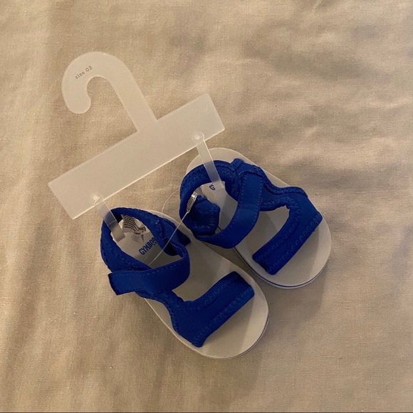 Sandals - Picture 2 of 2